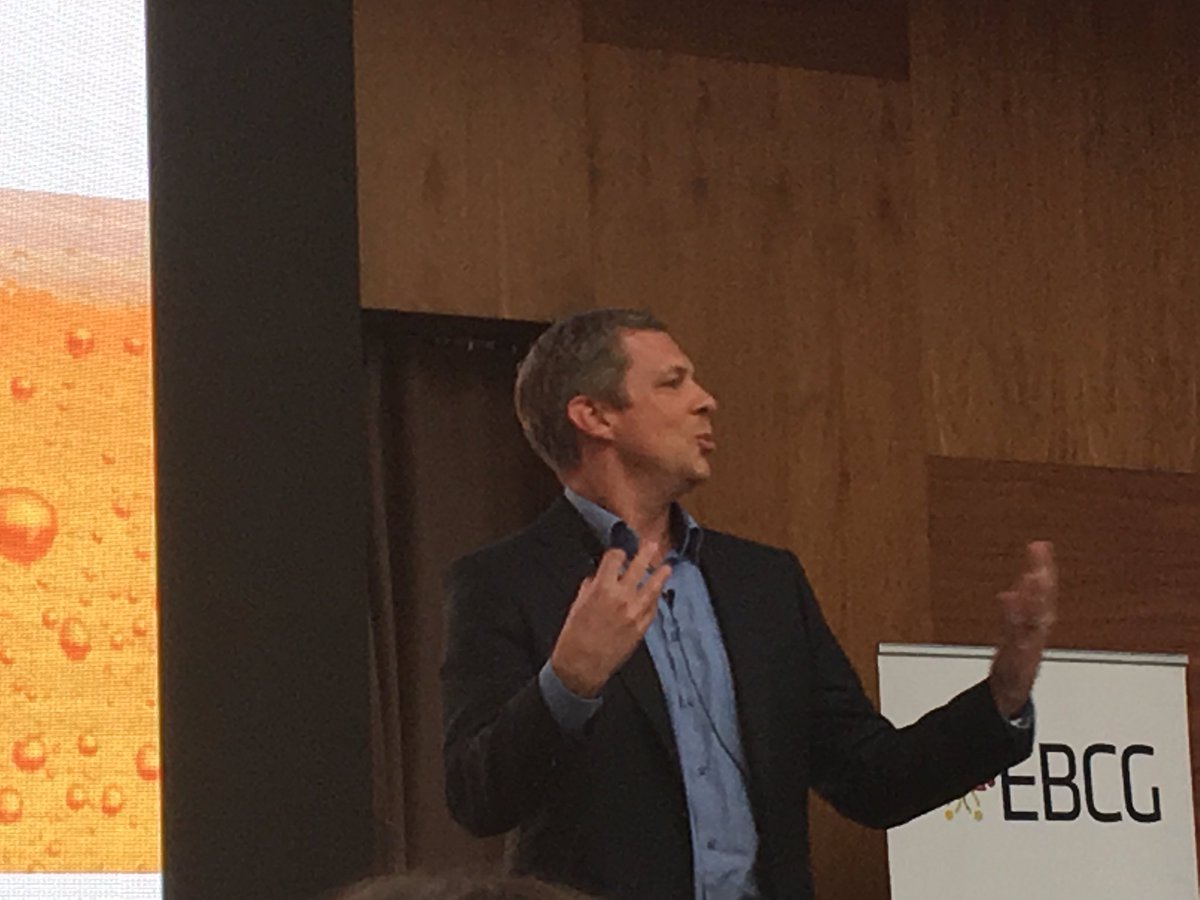 vladimirvano's tweet photo. RT @EBCG_Events:David Udal #CFO @Prazdroj1:"If it's in people's #bonuses,it gets delivered, I guarantee that." #cfoforumsk #ebcg #motivation https://t.co/Wi8htGjd3f