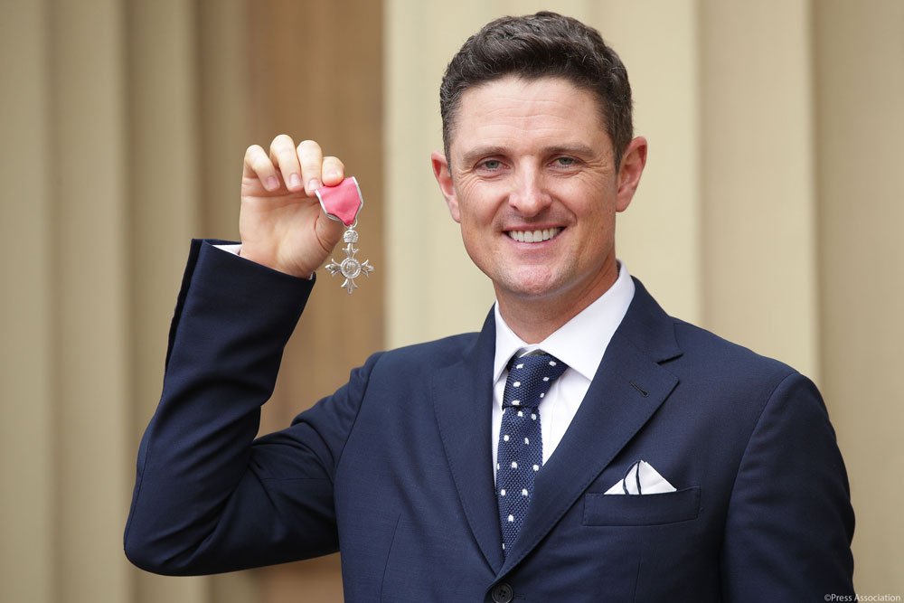 RoyalFamily's tweet photo. Congratulations to @JustinRose99 #MBE, honoured today by The Duke of Cambridge at Buckingham Palace, for services to Golf. https://t.co/0nwnqJinB8