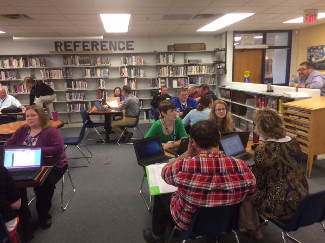 stephenkelley85's tweet photo. PD in Action😀👍Finishing up discussion on Give & Take @AdamMGrant We feel teachers are Givers & like to be connected. #WiltonPD #BvrPride https://t.co/6nTGdg54Wl