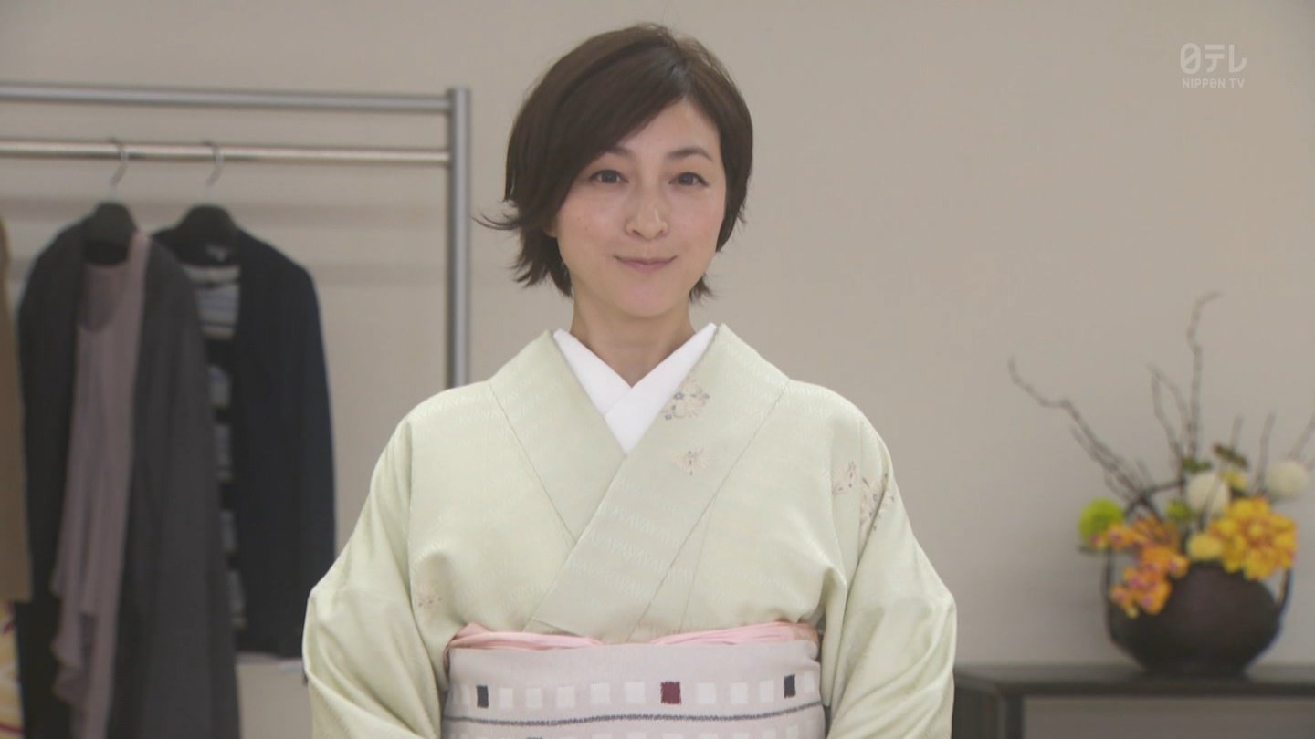 広末涼子 プレート 7枚セット DMvmQg_VAAAnnPo.jpg