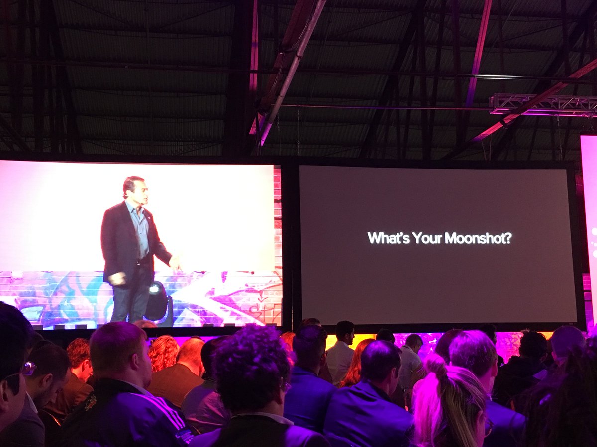 MsElizabethChak's tweet photo. Peter D on #moonshot thinking: If we don't work on crazy ideas, we'll be stuck in incrementalism. What's yours? @OCEinnovation #SUCanSummit https://t.co/ndjjJ73GSt