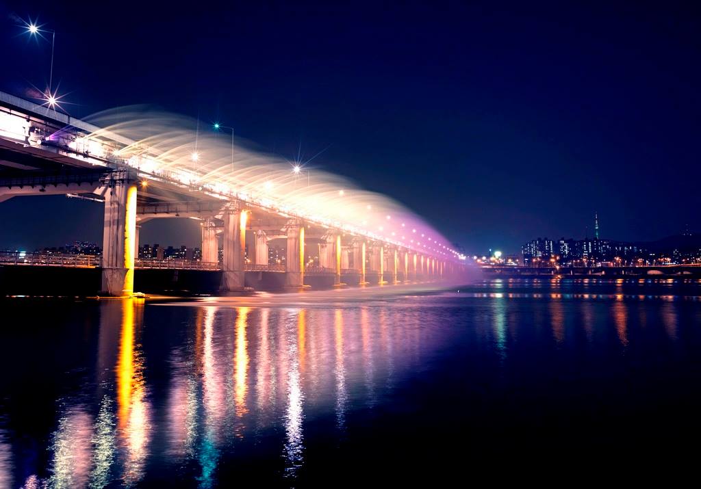 lednxt's tweet image. Seoul's Banpo Bridge World's Largest LED Rainbow Light Fountain.
#LEDNXT #LEDLighting #Ecofrindly #EnergySaving #LongLifeTime