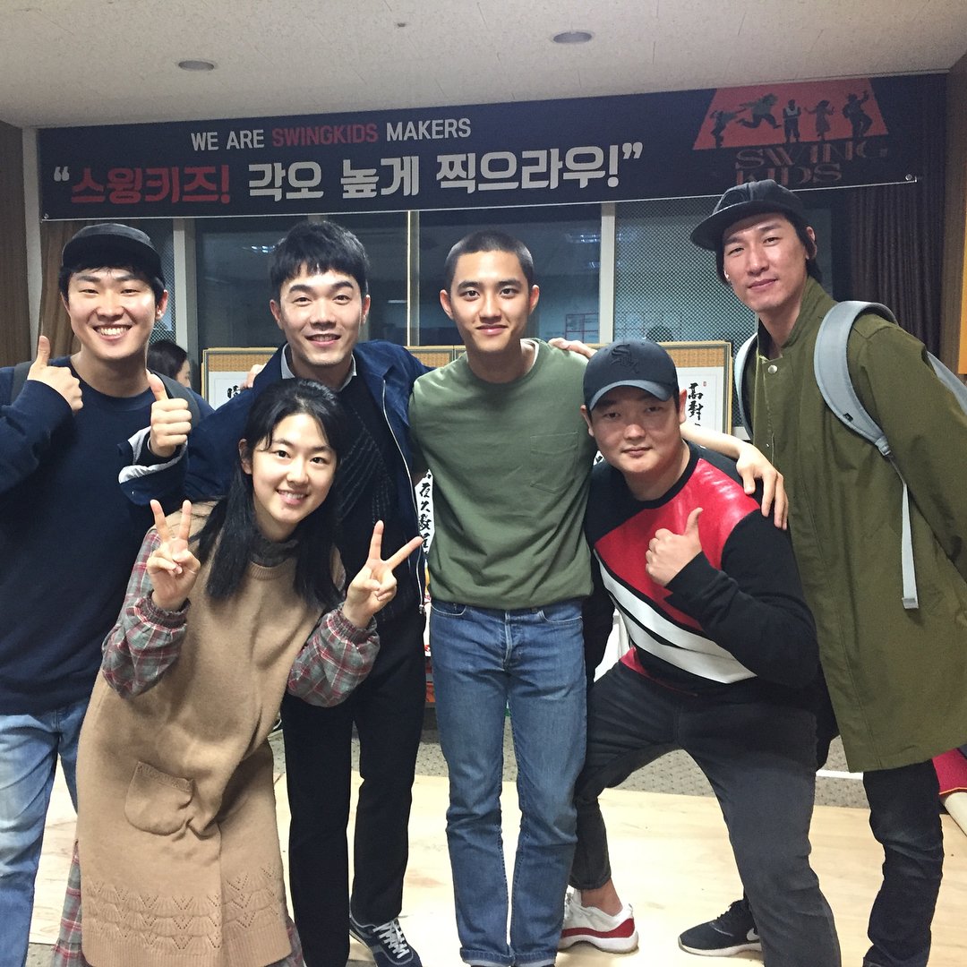 DOThFanclub's tweet photo. วันนี้มีงานบวงสรวงภาพยนตร์ 스윙키즈 (Swing Kids) นำโดยโดคยองซู (รับบท โรซูกี ทหารเกาหลีเหนือ) และพัคฮเยซู
(cr.yonocompany, MANDY_DKS) https://t.co/NhmSMei4dM