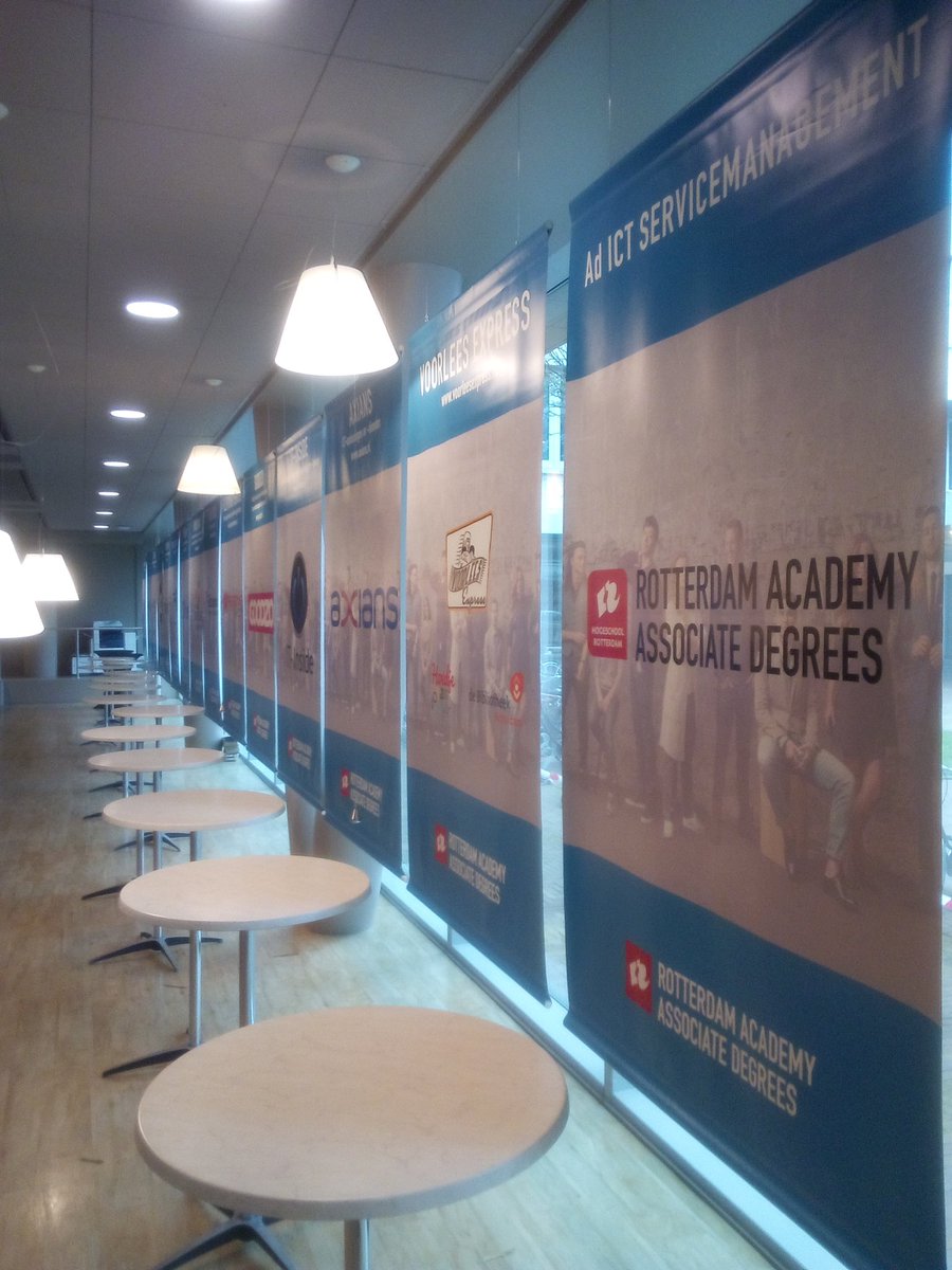 RdamAcademy's tweet photo. Sneak peak: het Paviljoen wordt klaar gemaakt voor de bedrijvenbeurs tijdens het #racfest https://t.co/GqUWnhACqq