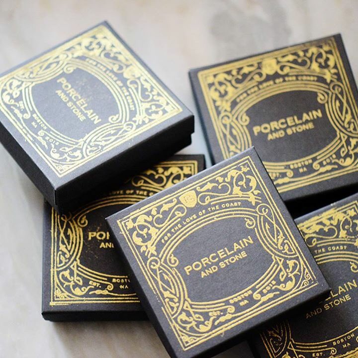 yulingdesigns's tweet photo. Chinoiserie chic. #graphic #design #jewelry #packaging #box #gold #shopsmall #ornate #decorative #arts #boston PC: @porcelainstone https://t.co/o4yPSeNXgz