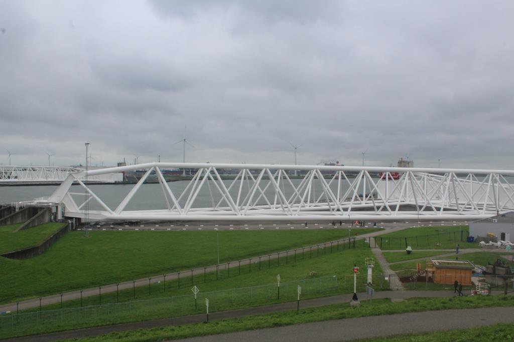 AndrewNdai's tweet photo. 10/10/2017 - Excursion to Maeslantkering Surge Storm Barrier, Netherlands https://t.co/QBZmuxTuUY