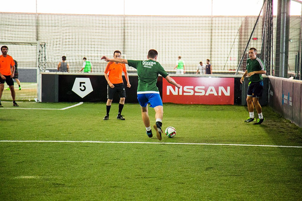 CornwallNissan's tweet photo. NISSAN FRANCE DEVIENT PARTENAIRE DU GROUPE LE FIVE #Nissan #nissanfrance #lefivefc #ChampionsLeague https://t.co/hID5lTfq1Q https://t.co/gam0Fst9yJ