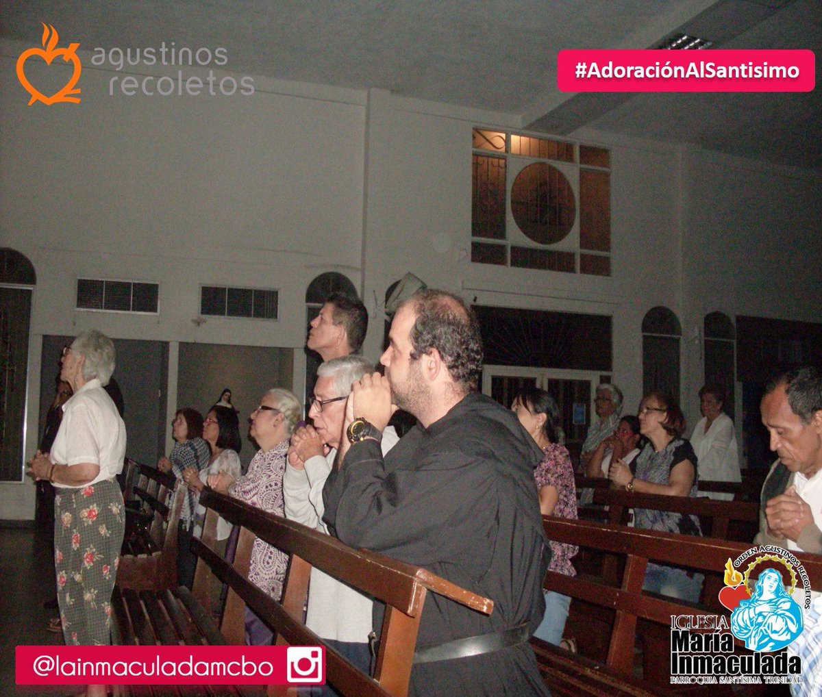pcinmaculada's tweet photo. Fray Iván Merino, vivió una noche diferente frente al Señor y desde mas cerca, al tener la visita de Fray Polo. #MartesDeAdoración https://t.co/UiIRcpqdQC
