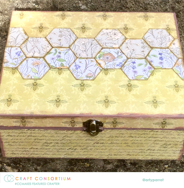 CraftCltd's tweet photo. 🐝Have you seen the co ordinating Tell The Bees #decoupage papers? 🐝 #handmadewithlove #Bees #papercraft #ccmakes #upcycle #recycle https://t.co/DpT3t7aSUe