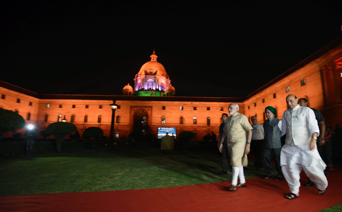 Narendra Modi tweet media
