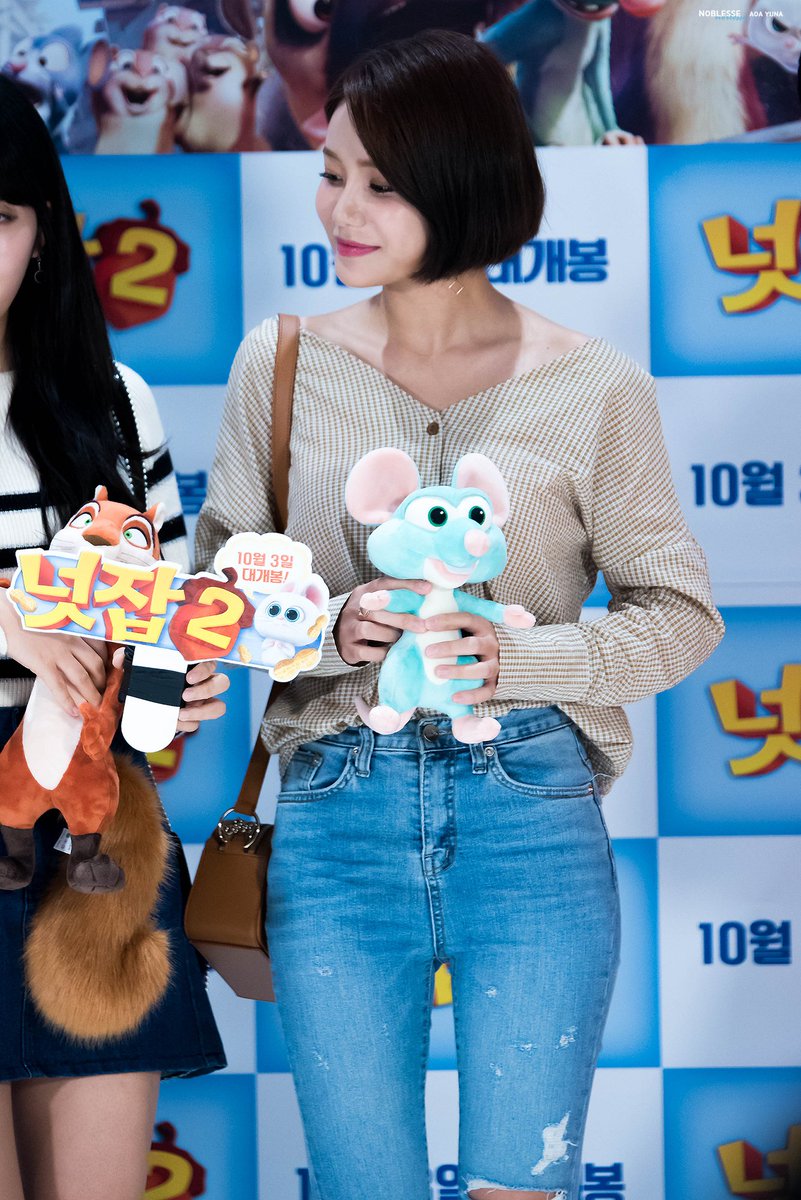 921230_net's tweet photo. 170926 넛잡시사회

https://t.co/4V2fONaOdr

#AOA #유나 #YUNA (@offcial_AOA)

오랜만이야~~👋👋 https://t.co/ryaLZZI3BV