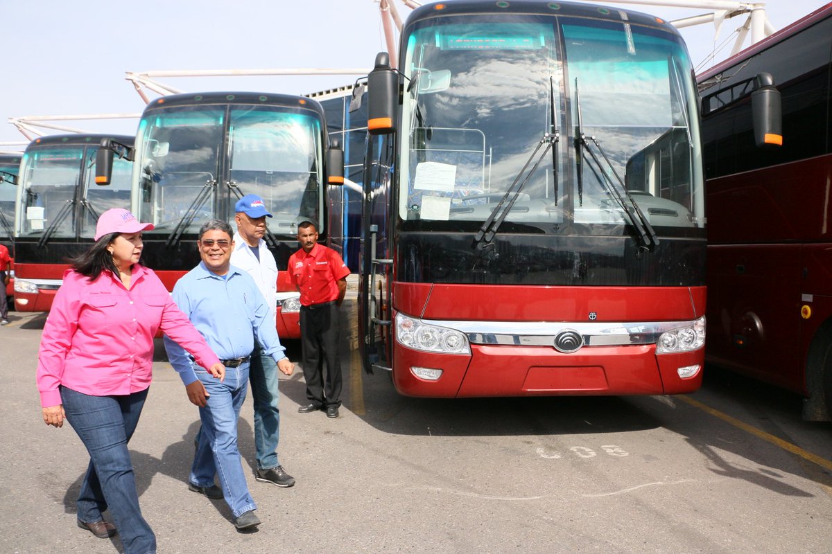 gestionperfecta's tweet photo. El Pdte. @NicolasMaduro aprobó estas nuevas unidades de transporte @Transbarca para el beneficio de nuestro pueblo noble y trabajador! https://t.co/EyX8aQ8DOg