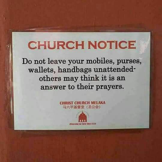 VRaisson's tweet photo. Vu dans une église à Accra ! https://t.co/i8gHRKLBwR