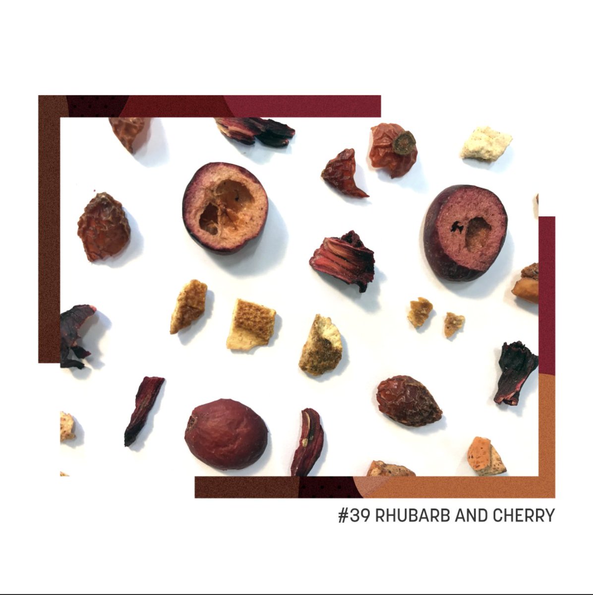 Sweet tooth? Cut back on the sweets and sip on a cup of our rhubarb and cherry infusion! Hibiscus, apple, cherries and rose with rhubarb 🍒🍎🌹