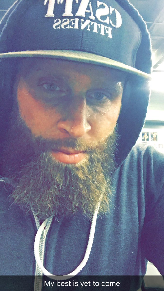 cody_sattler's tweet photo. Hat forward. Hood up. Music On. #LegDay #quadsgymchicago #CsattFitness #Day24 #mindrightbodytight #breakfastcrew #Gymtimemytime #wtmwtd https://t.co/UR38bnVVa0