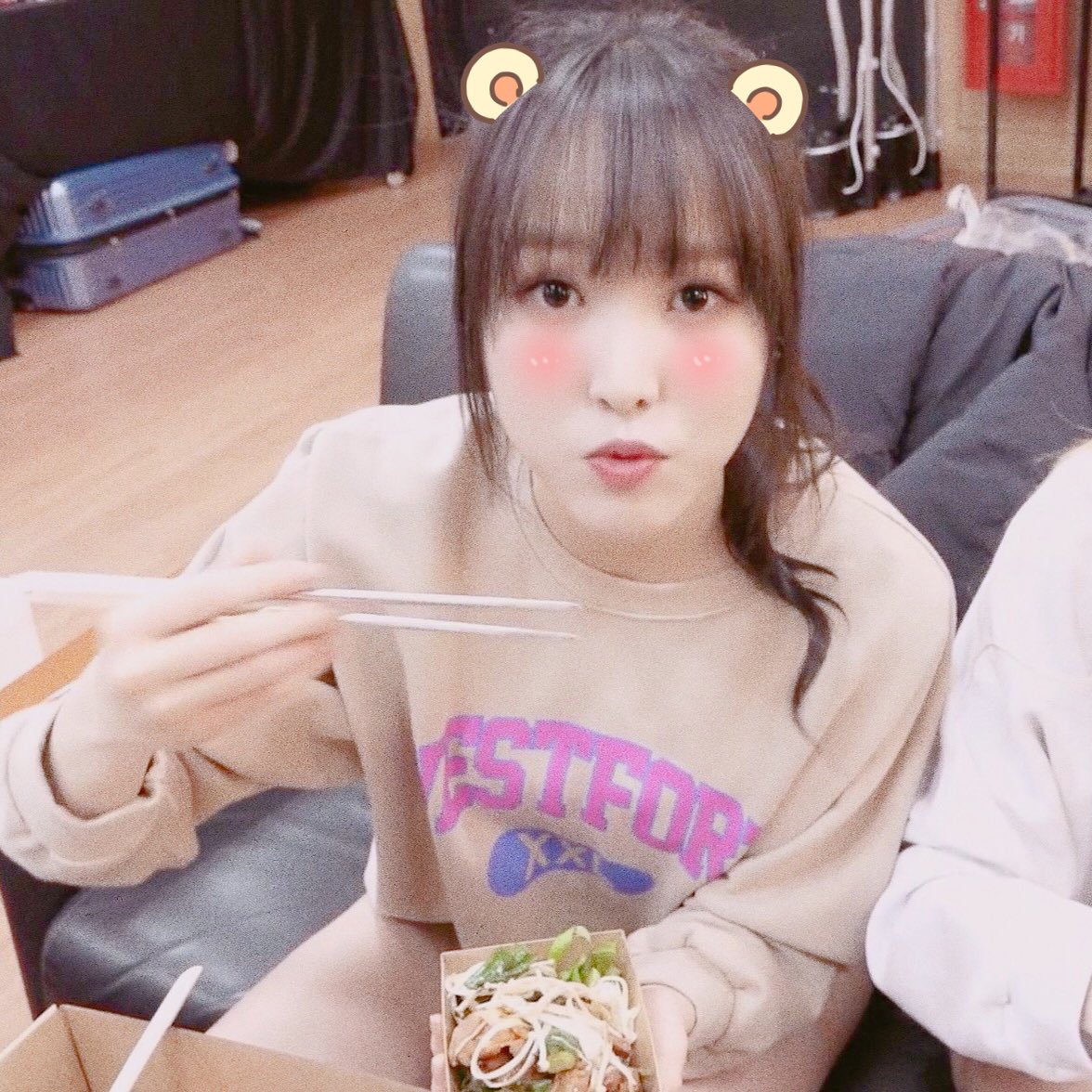 yujusoftbot's tweet photo. ˚₊· ͟͟͞͞➳ #유주 #여자친구 ♡ #1000DaysWithGfriend https://t.co/YIqE8Etk99