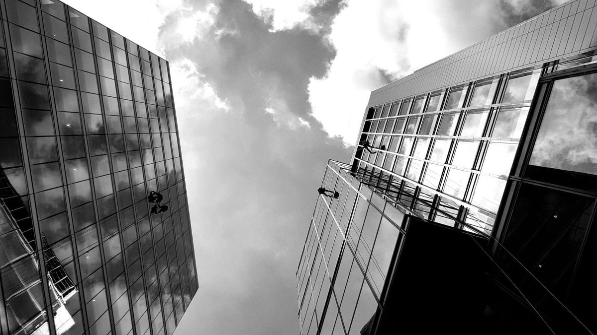 GGabseil's tweet photo. GG Abseil reently conducted a high level glazing survey in Central London https://t.co/njMRwjYnKq #london #abseil #survey #project #works https://t.co/CMYGgsI6yd