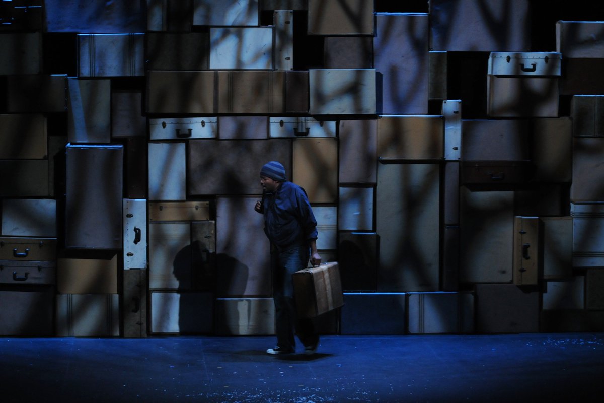 lizonstage's tweet photo. A journey across the continents: Ubuntu opens @citadeltheatre this week! https://t.co/EB65E2v9yH #yegtheatre #yegarts #yeg https://t.co/TJB5QnUcXV