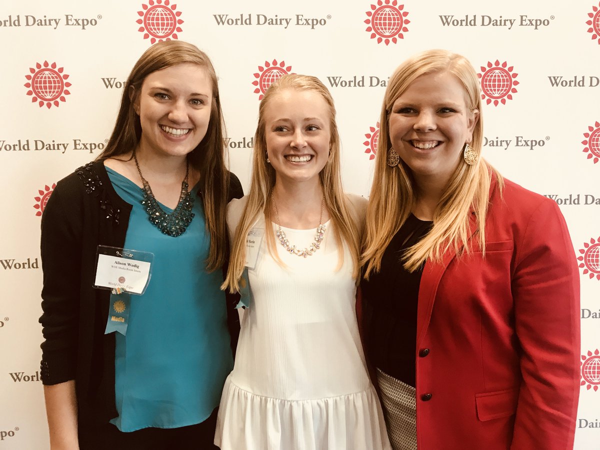 Last week, LSC students <a href="/Sara_Griswold/">Sara Griswold</a>, <a href="/MariahKMartin/">Mariah Martin</a>, <a href="/Alison_Wedig/">Alison Wedig</a> were Media Room Interns at the @WDExpo! Great work, students!