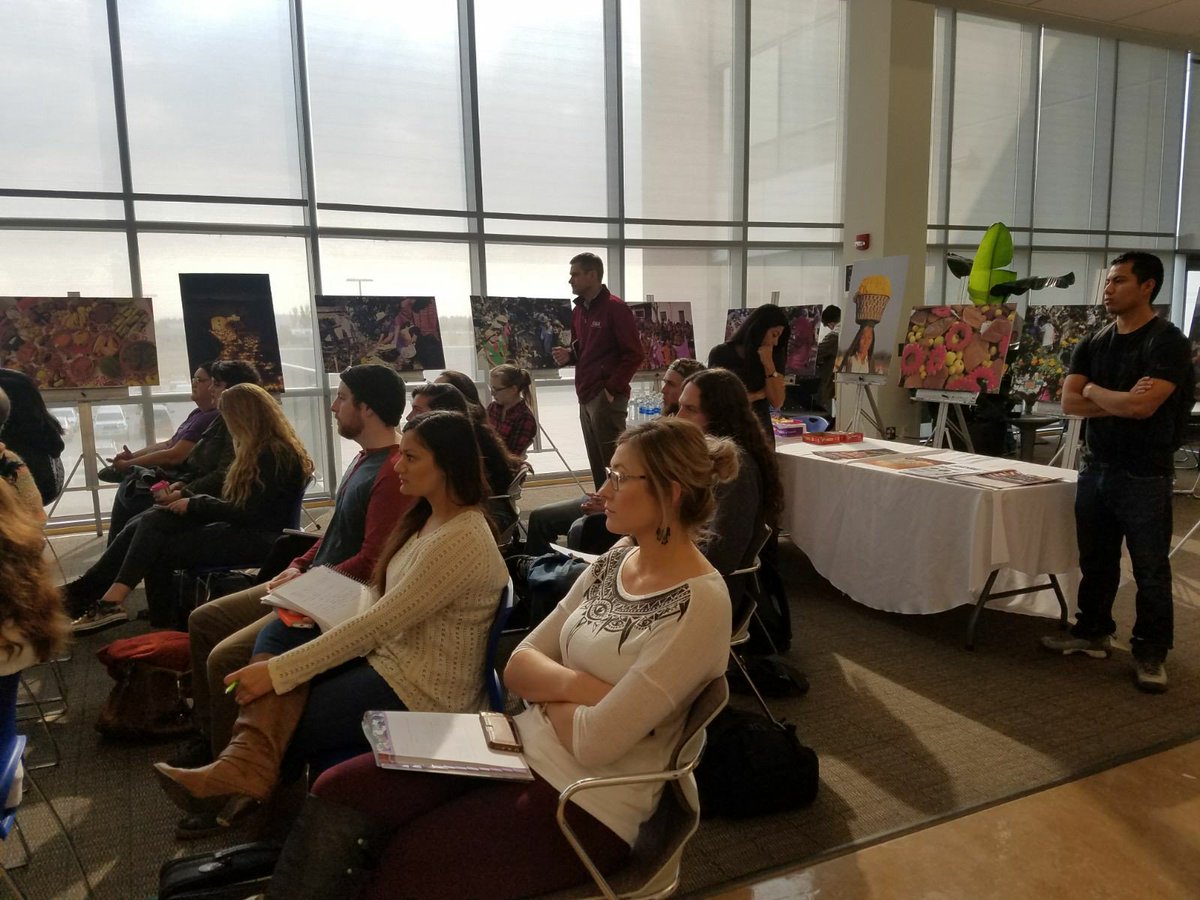 ConsulMexBoi's tweet photo. We celebrate #MesDeLaHispanidad in #Idaho. #SemanaCultural is being a success at @cwidaho! https://t.co/8c3Y0kZLYH