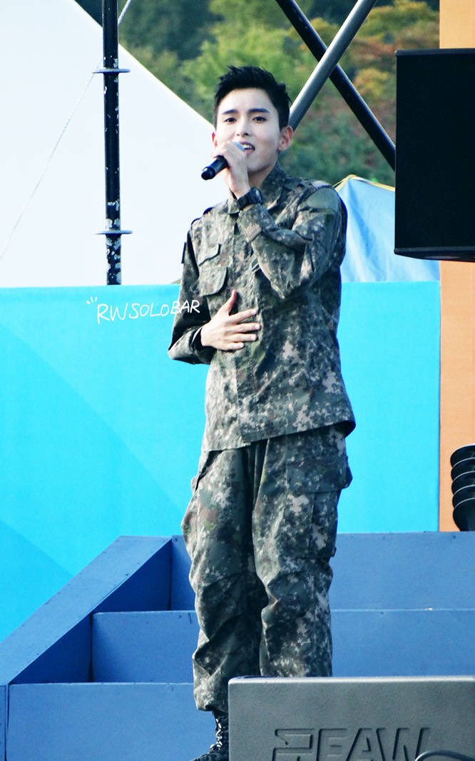 rwsolobar's tweet photo. 171008 지상군페스티벌 #Ryeowook #려욱 Photo by yao https://t.co/992JZsDOVU