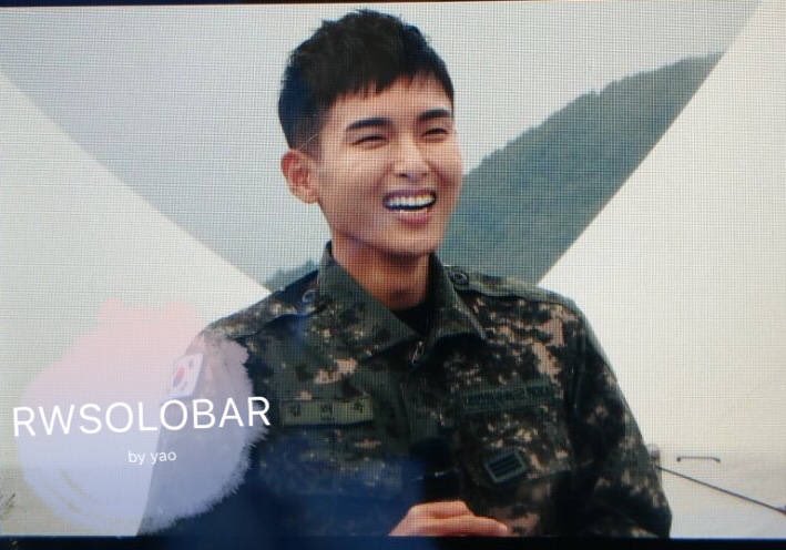 rwsolobar's tweet photo. 171011 지상군페스티벌 #Ryeowook #려욱 Photo by yao https://t.co/L3dWkTH0YF
