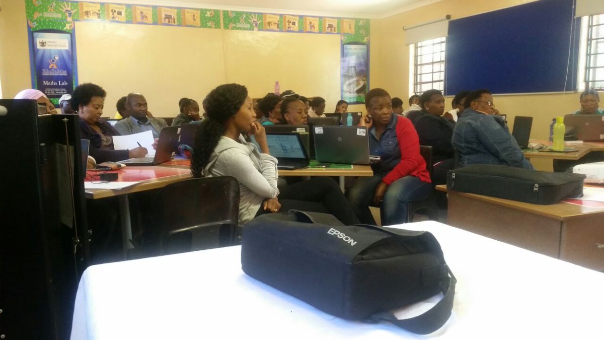KidsInICT's tweet photo. @TkeoiB @AfricaCodeWeek #StadtPrimary #Mafikeng #TrainTheTrainerWorkshop @DBE_SA https://t.co/xkayrdBmnX