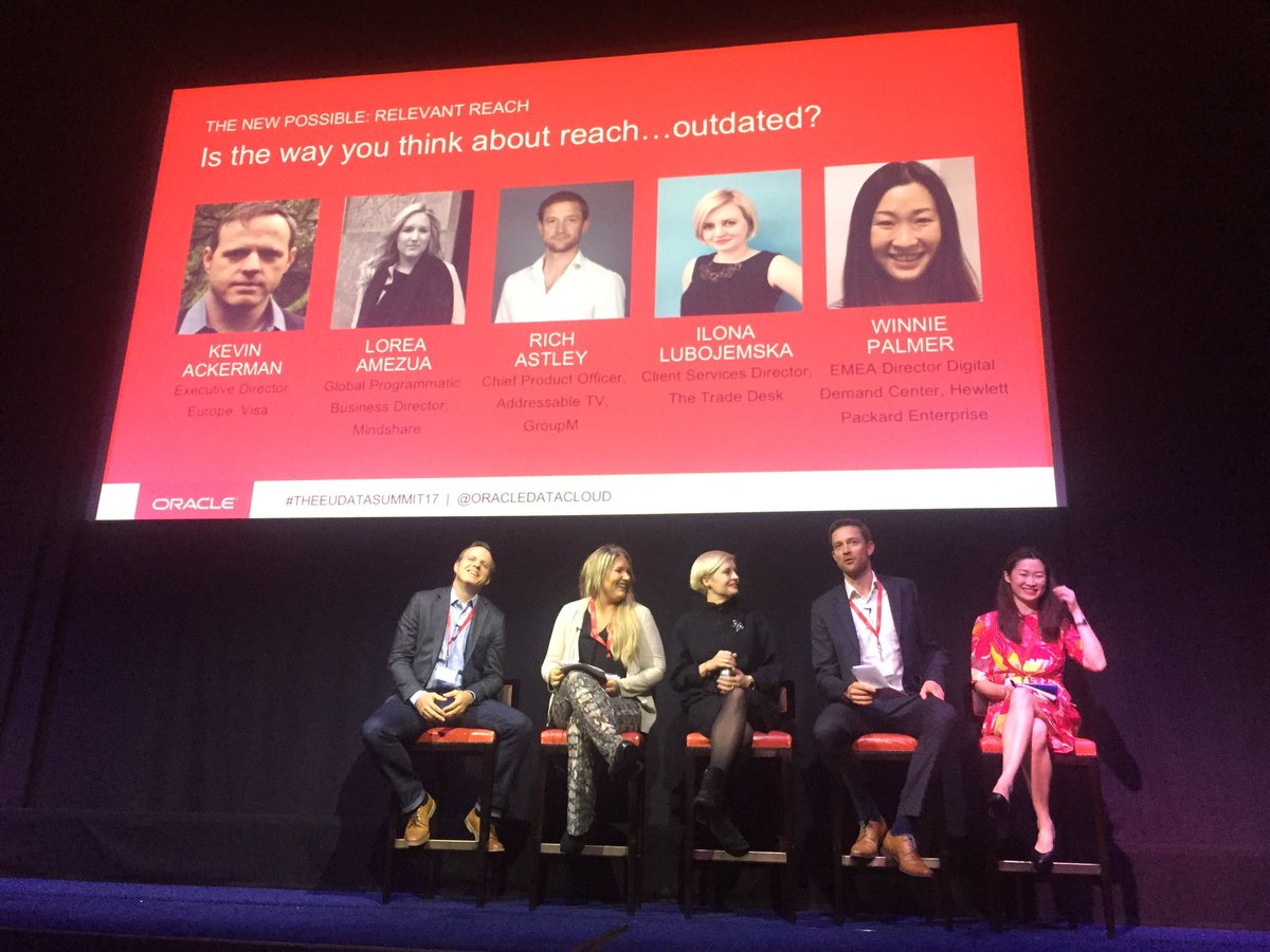 andra_mititelu's tweet photo. How can data shape relevant reach? Hearing it first hand from the panel at #theeudatasummit17 @OracleDataCloud https://t.co/rf0tMS1Jea