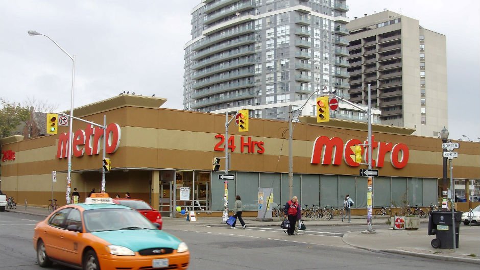 BNNBloomberg's tweet photo. Metro to cut 280 jobs in $400M Ontario distribution network overhaul https://t.co/ih63BT49XL https://t.co/UMjYhdqw2t