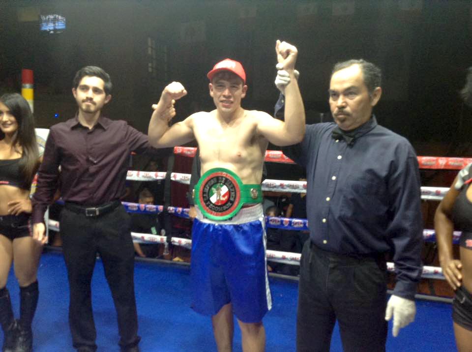 fecomboxmexico's tweet photo. El potosino, Ramón Aguiñaga, se convirtió en campeón nacional de peso supermediano de la Fecombox, al vencer por KOT a Angel Nerio https://t.co/3cCjkBWmjz