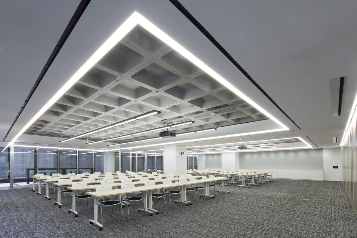 USGCreate's tweet image. USG Ensemble has been nominated for @interiordesign’s #BOYaward and we need your help! Vote now through 10/16: bit.ly/2yAMpsW