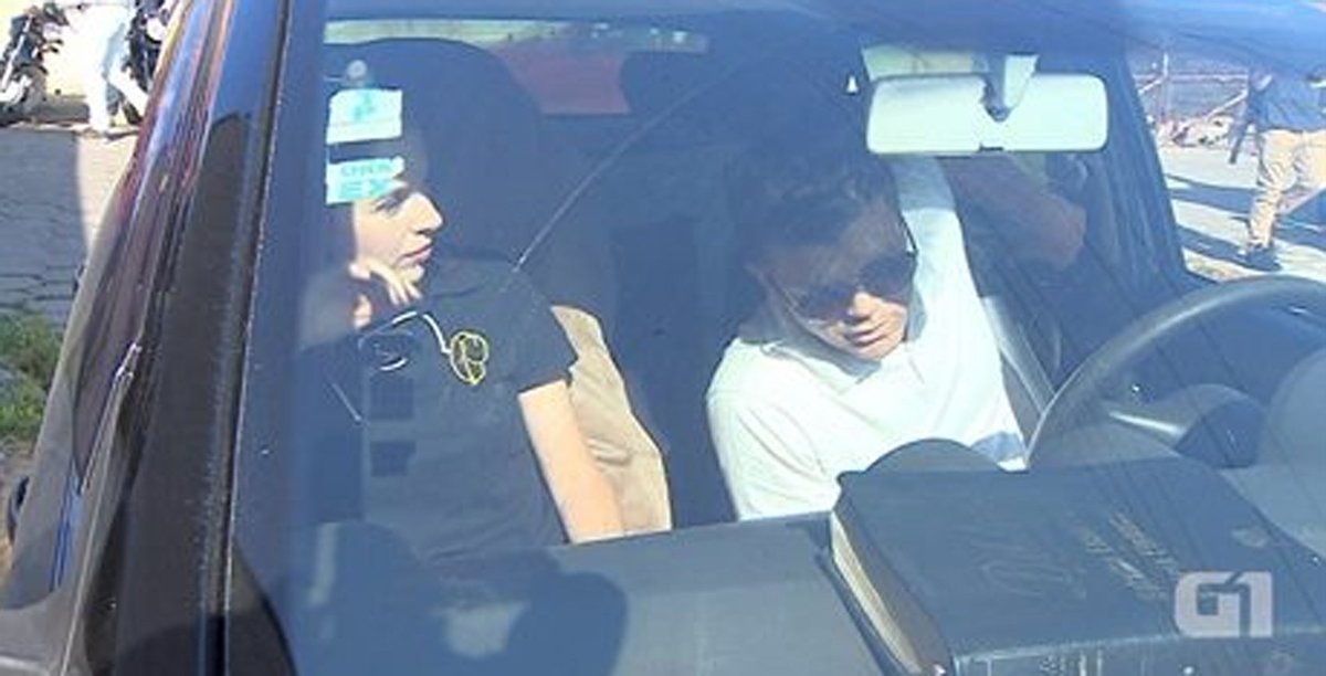 Vídeo mostra Suzane Richthofen e Anna Carolina Jatobá deixando prisão em Tremembé glo.bo/2g0Ir1b #G1