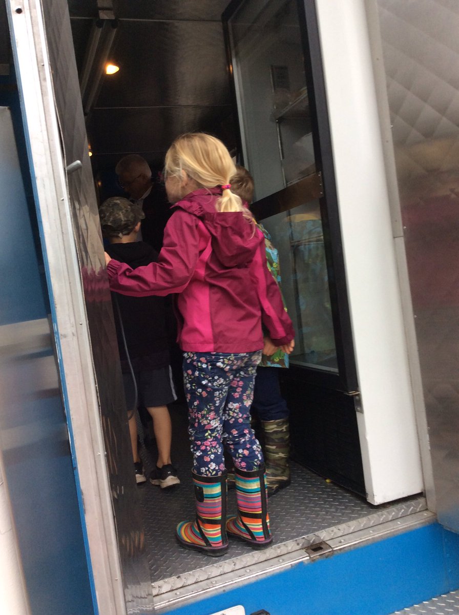 MrsSarahCassidy's tweet image. S's wondered what their chip truck will need? Thank Duffer's chip wagon for the experience!@alcdsb_cart @ALCDSB