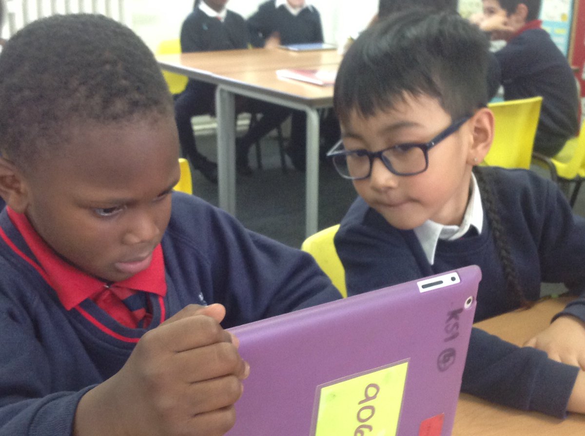RvTeacher493's tweet photo. In computing, we learnt to use the shift key to make capital letters. #sjbcomputing @StJtB https://t.co/QInrP8vC4U