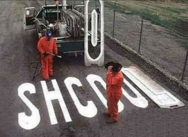 GetCarvi's tweet photo. Whoops! Guess they should go back to school.
#roadsigns #funnyroadSign #car https://t.co/bIvjT7p9yy