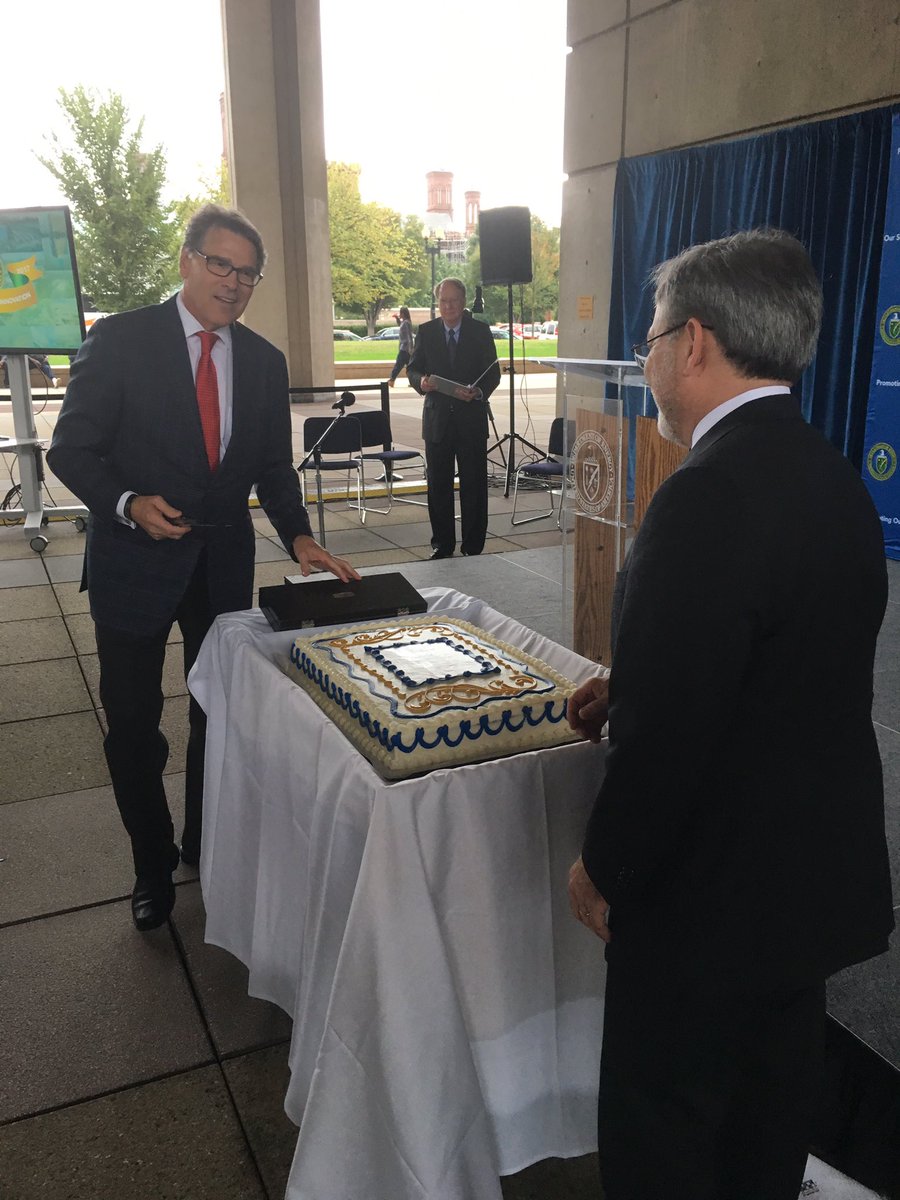 SecretaryPerry's tweet photo. It's not a birthday party without cake! Thanks @EnergyDepSec for cutting! Happy birthday, @ENERGY https://t.co/hy25YSpExd