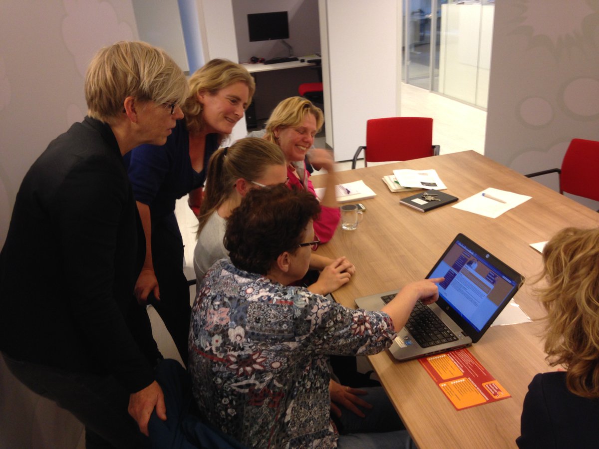 AlliantieGV's tweet photo. Is deze informatie begrijpelijk? Taalambassadeurs gaven feedback bij themabijeenkomst @PharosKennis @PatientenNL #gezondheidsvaardigheden https://t.co/qg7PALRaRW