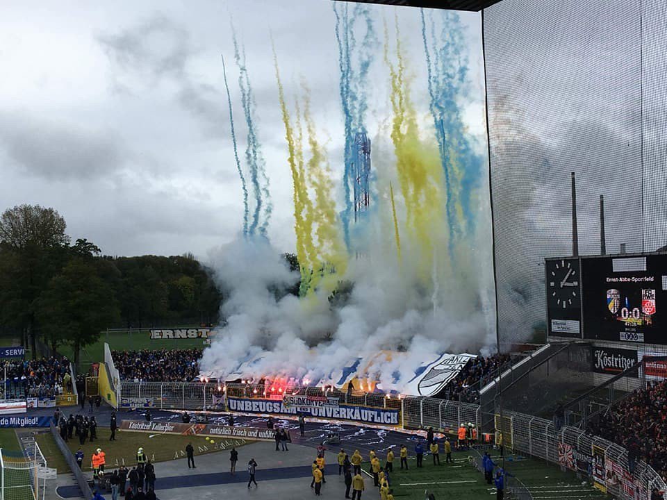 NoPyroNoParty16's tweet photo. Pon colorido a tus #previas , a tu #grada , a tu #equipo !! #NoPyroNoParty 

Info por MD, nuestros clientes nos avalan. https://t.co/FcKuxBFM0K