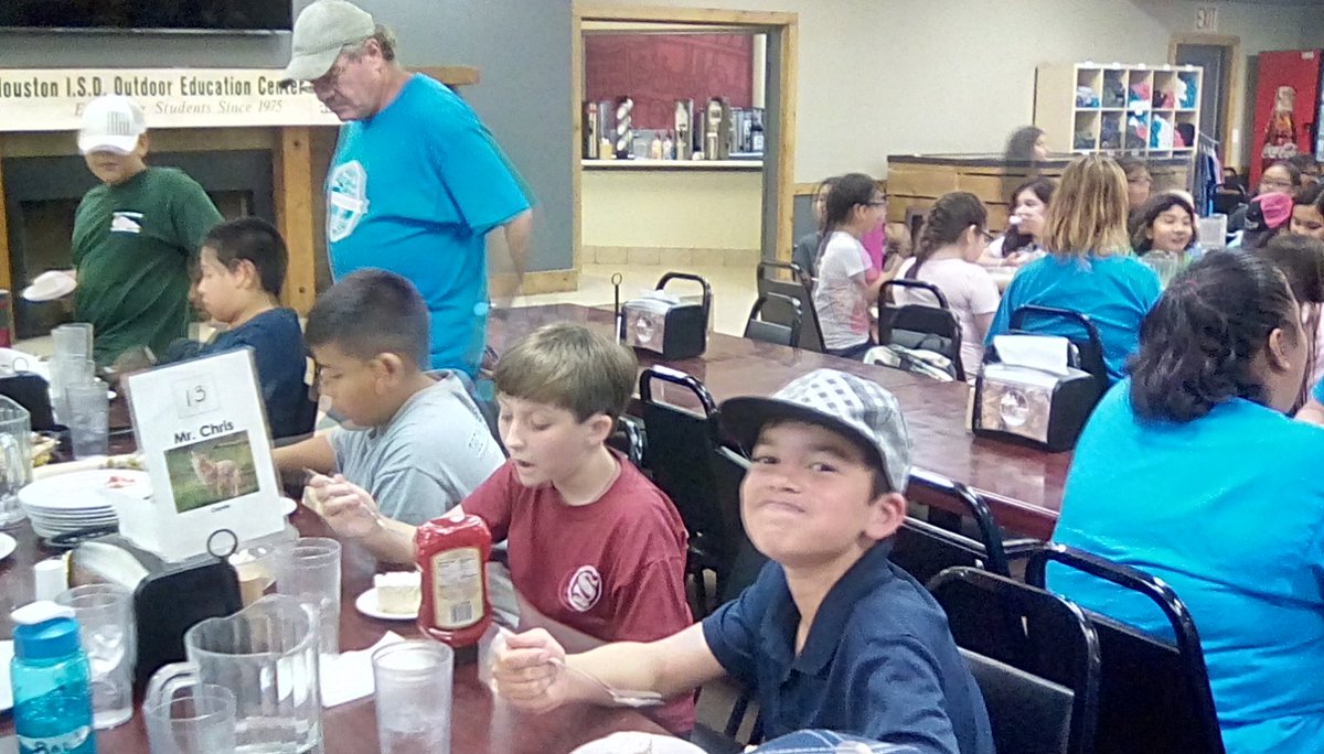 vcox3's tweet photo. We are having fun at camp! #Sinclair_elementary https://t.co/RYBGRNbqLL