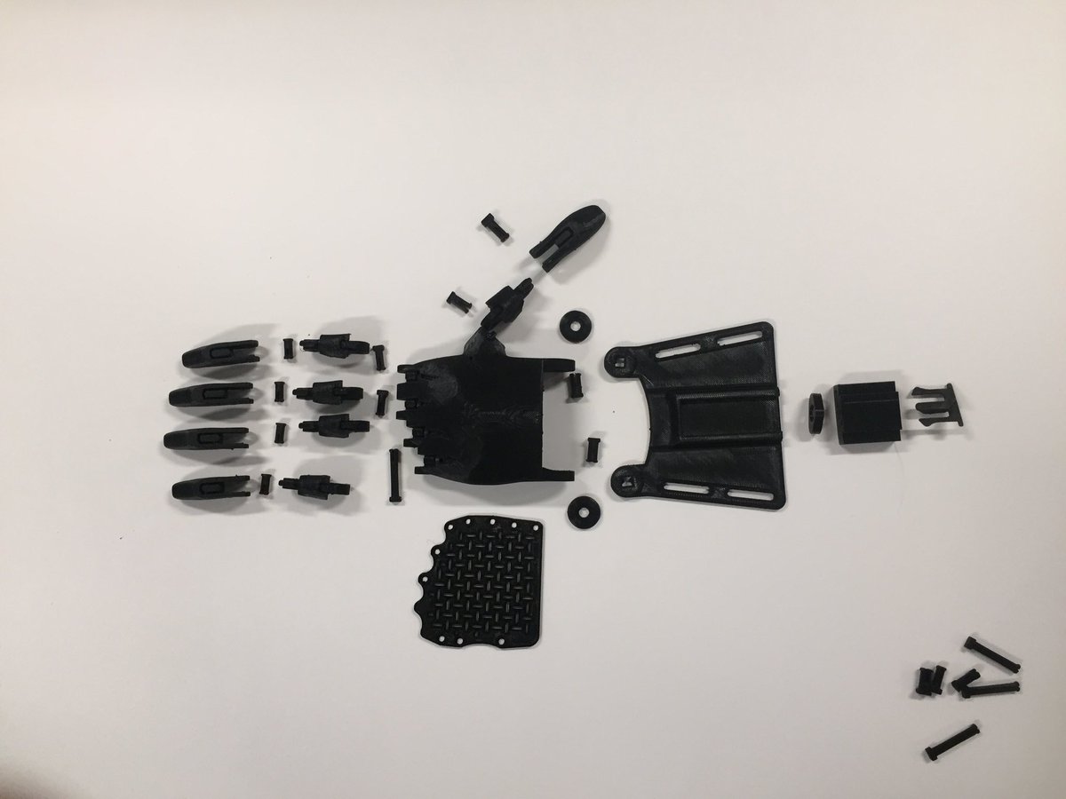 ROVpalau's tweet photo. @shs_robotics @SHSInvenTeam CAD &amp; 3D printing class finished printing two prosthetic hands for the @handchallenge today @StockbridgeMI https://t.co/Wc1kO8TA08