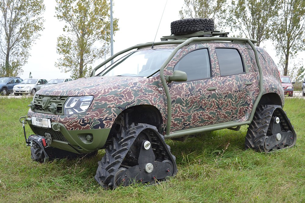Dacia_Duster's tweet photo. Would you like to test the Duster Army with tracks?
https://t.co/2QeICW9JTQ https://t.co/YEviXnzjXn