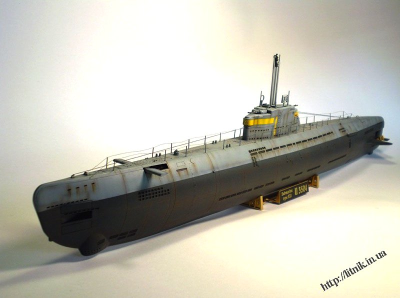 1/144 Revell German Navy Type XXI Elektroboote U-boat: Mother of