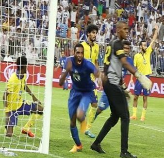 من هنا بدأت رحلة الديون.. لتتوقف عند ربع مليار.. في الطريق 5 من الهلال.. و4 من نجران والباطن ولخويا والفتح الرباطي.. فشل محلي وعربي وآسيوي..
