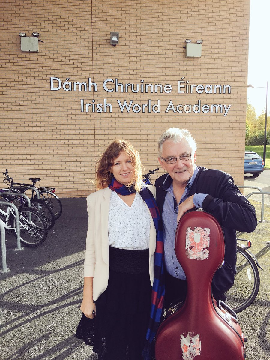 Played on <a href="/BlueoftheNight/">Blue Of The Night</a> for years today <a href="/VyvienneLong/">Vyvienne Long</a> shared songwriting process w/ MA Song students <a href="/IWorldAcademy/">Irish World Academy</a> - one happy Director