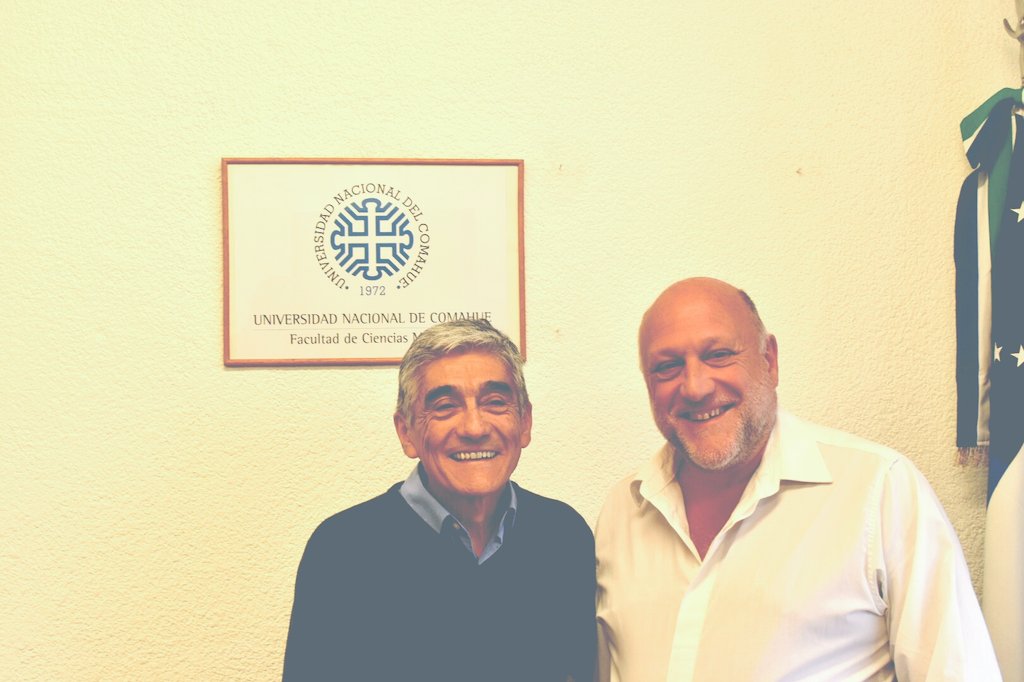 DoctorLammel's tweet photo. Reunido con el decano de medicina de la #UNCO Dr Vera.  Hablando sobre el Hospital Norpatagonico. https://t.co/7pdZa7ozY2