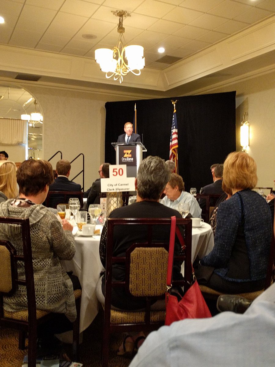 Mayor Brainard takes the stage to present the State of City. #1zCityc