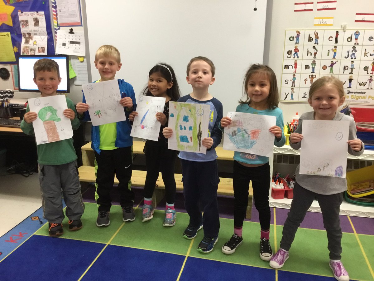 LDeile's tweet photo. Writers celebrate a job well done!@LDeile @GrainwoodPLS https://t.co/vijIkzjiGh