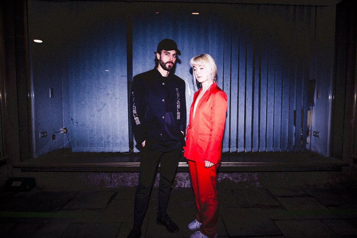 listentoLO's tweet image. @novaaanovaa x @listentoLO 
picture taken by @abrossimow 
❤️🖤
#loxnovaa #livesetup #schonschön #mainz #ableton #majesticcasual