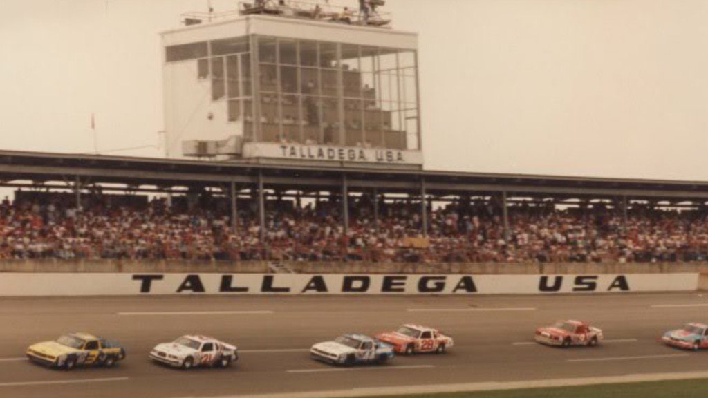 chocolatemyers3's tweet photo. Back in the day !!! DEGA 1984 https://t.co/ARdsO0KjAj