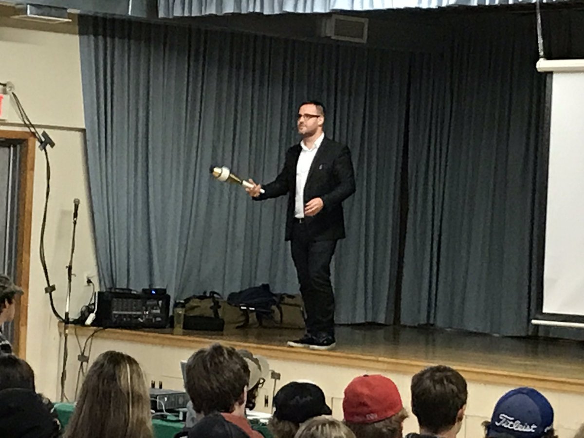 Buffone_Pino's tweet photo. SHSM Kickoff in Cobden today! Entertainer Scott Hammell encourages @RCDSBStudents to pursue their passions one goal at a time! @RCDSB https://t.co/0ryy4bzqMf